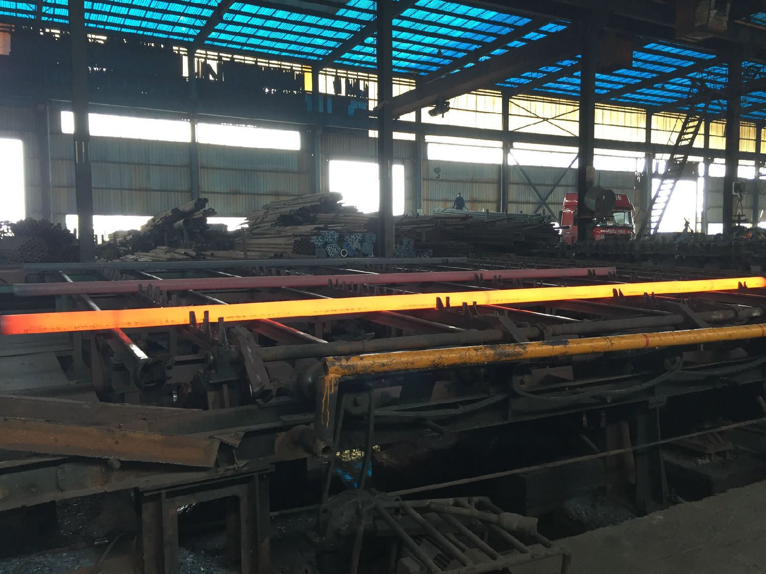 惠州无缝钢管厂家生产线